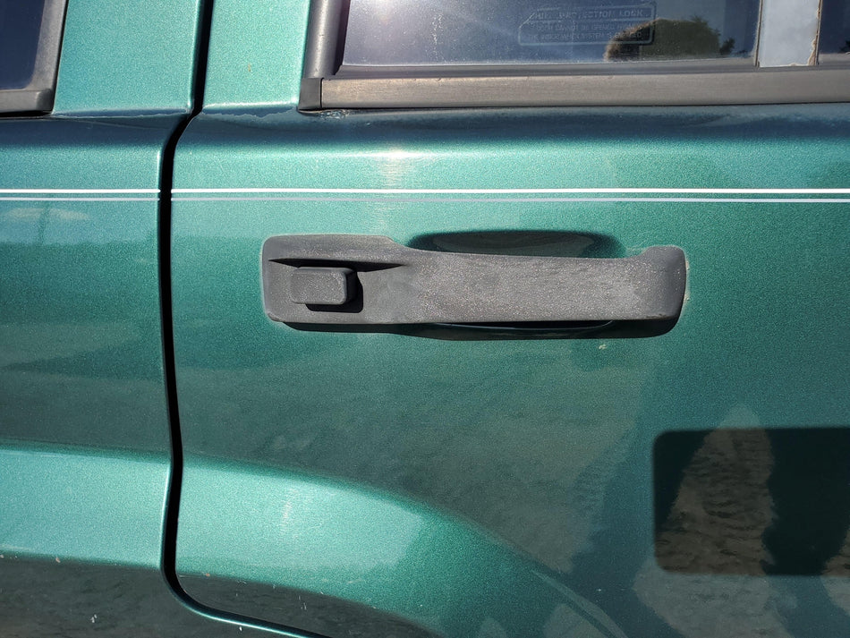 1993-1998 Jeep Grand Cherokee Rear RH Outside Door Handle Assembly (black