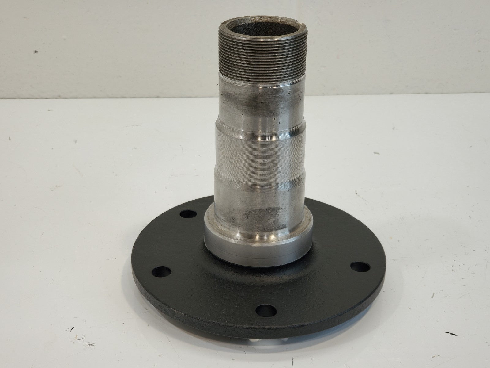 1993-1997 Ford F250 Dana 50 IFS Front LH or RH Spindle OEM F3TZ-3105-F
