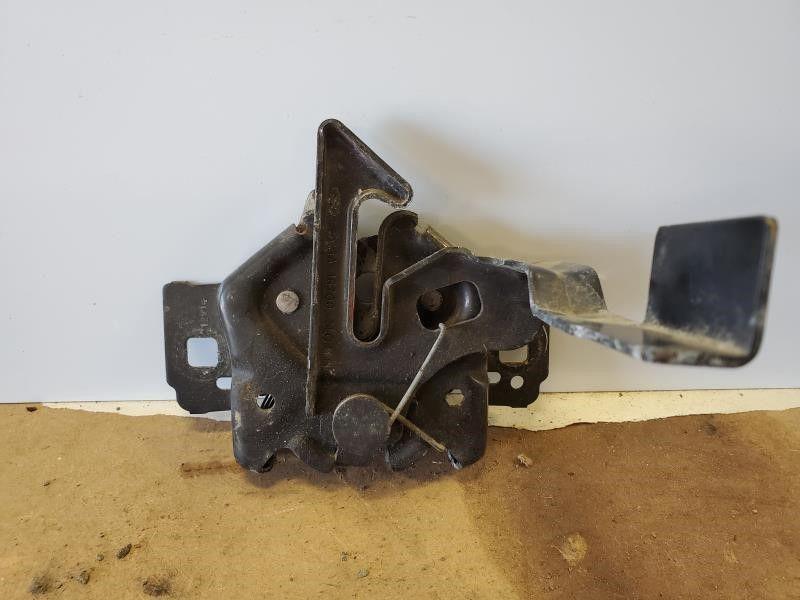 1999-2007 Ford F-250 F-350 F-450 F-550 Hood Latch Lock Catch (5C3A-16700) OEM