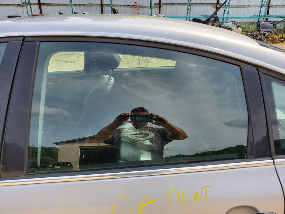 Rear Door Glass/window VW PASSAT Left 98 99 00 01 02 03 04 05