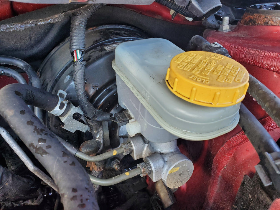 2015-2017 Subaru Legacy Brake Master Cylinder (AT)(CVT)