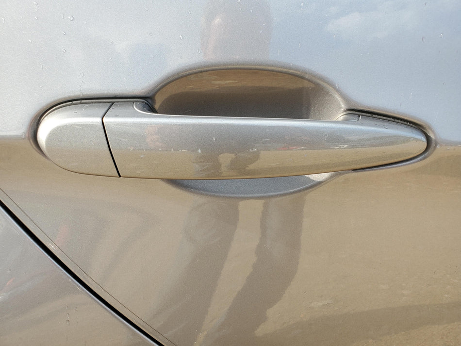 2008-2011 BMW 328 Rear RH Outside Door Handle Assembly (space gray met)(sdn