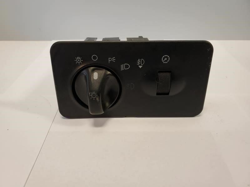 F250SD 2003 Dash/Interior/Seat Switch 1023 OEM