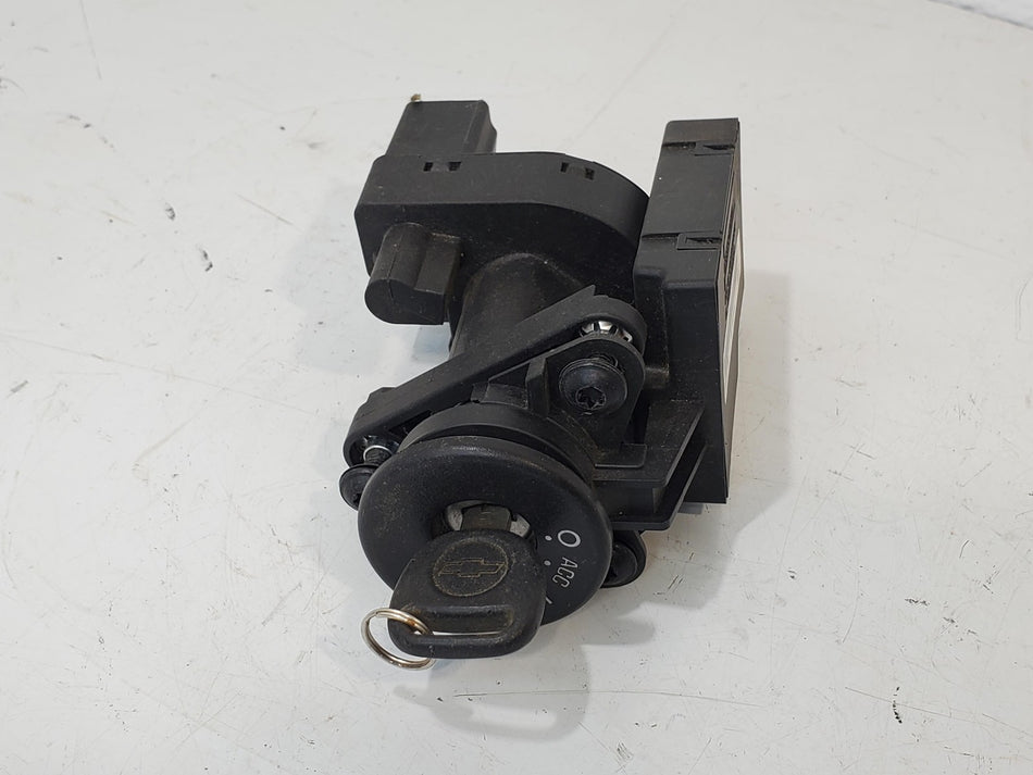 2004-2012 Chevy Malibu Ignition Switch Lock Cylinder With Key OEM