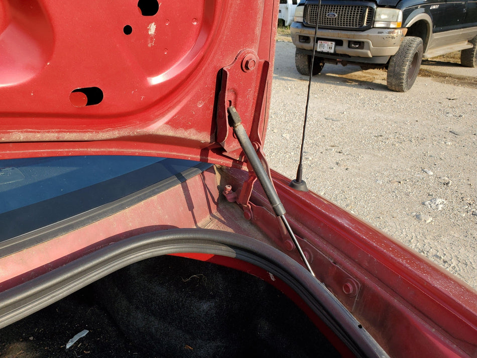 2001-2006 Dodge Stratus Right Trunk Lid Hinge PRH Inferno Red Crystal Sedan OEM