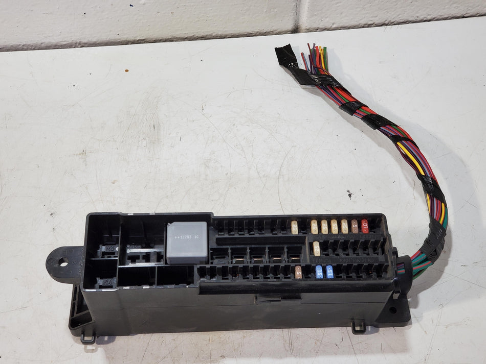 2013-2018 Ford Focus ST Rear Trunk Fuse/Relay Box Junction Block OEM