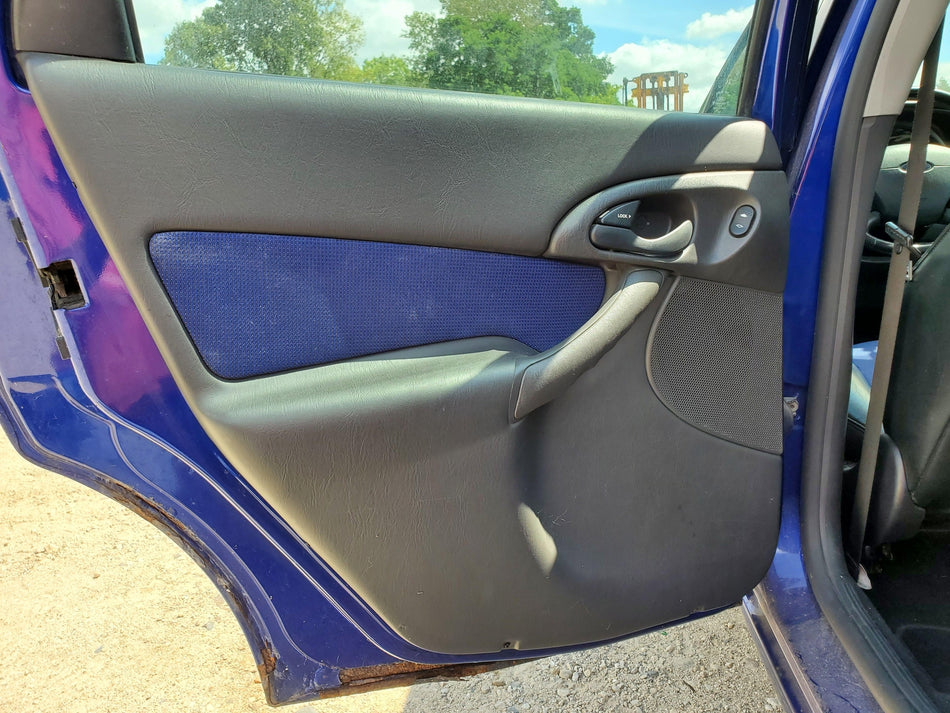 2004-2007 Ford Focus Rear LH Inside Door Panel (graphite/blue)(SVT OEM