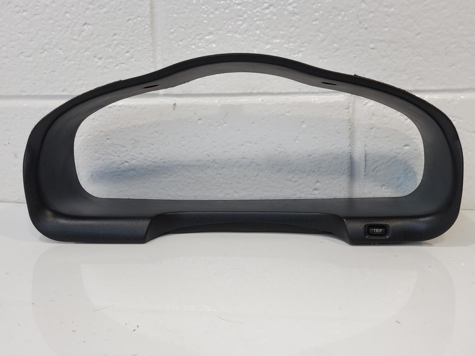 2001-2006 Hyundai Santa Fe Instrument Cluster Dash Trim Bezel 84830-26010 OEM