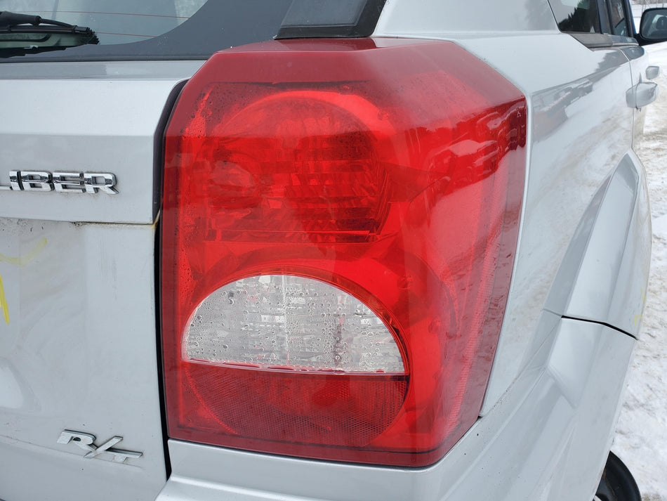 Right RH Tail Light Assembly 2008-2012 Dodge Caliber
