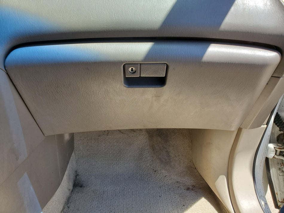 Glove Box LEXUS RX300 99