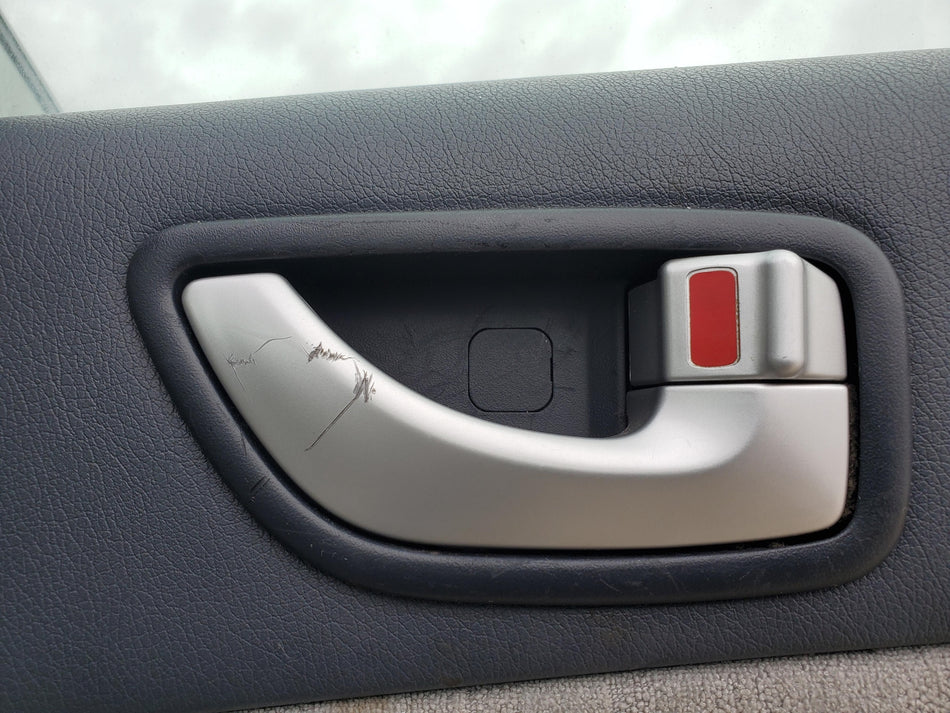 2006-2010 Hyundai Sonata Rear RH Inside Door Handle (silver)(paint scratch