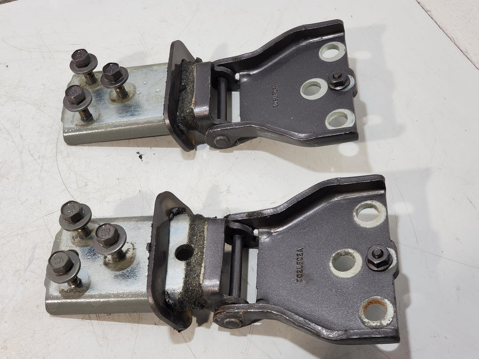 1999-2016 Ford F250 Rear RH (pass side) Ext. Cab Upper/Lower Door Hinges OEM