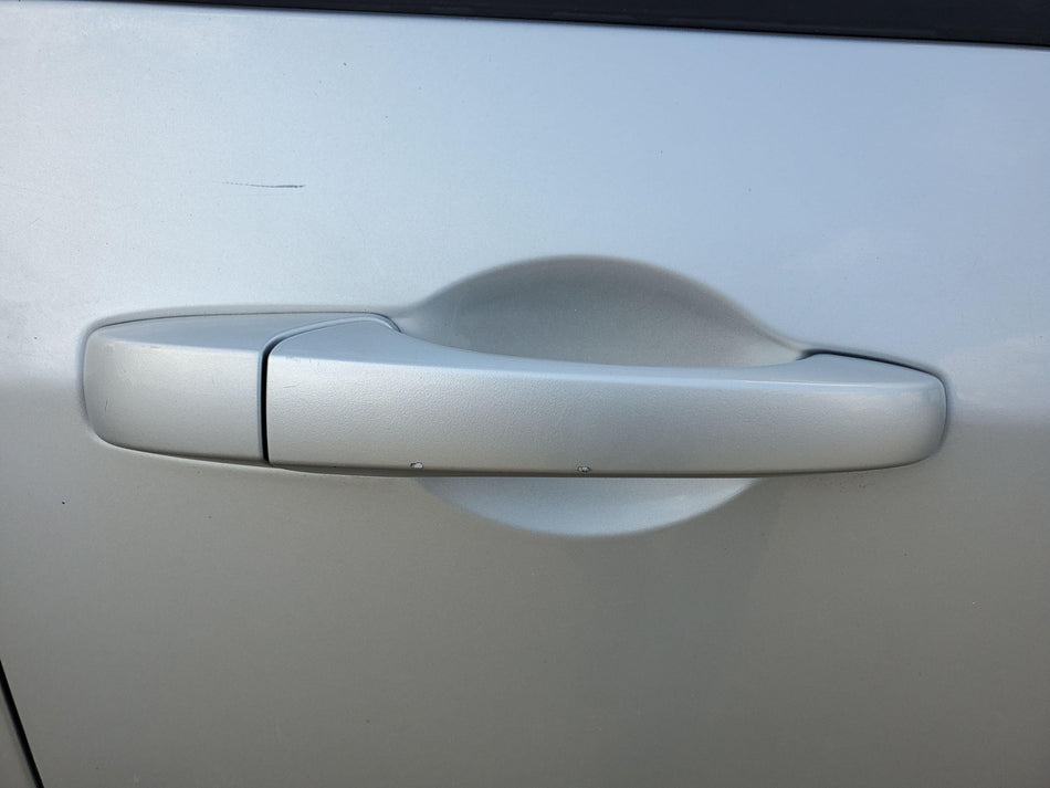 2006-2008 Dodge Magnum Front RH Outside Door Handle Assembly (silver)