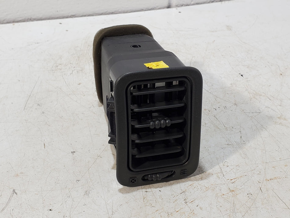 Front Passenger RH A/C Heater Vent (graphite) 1999-2006 Chevy Silverado
