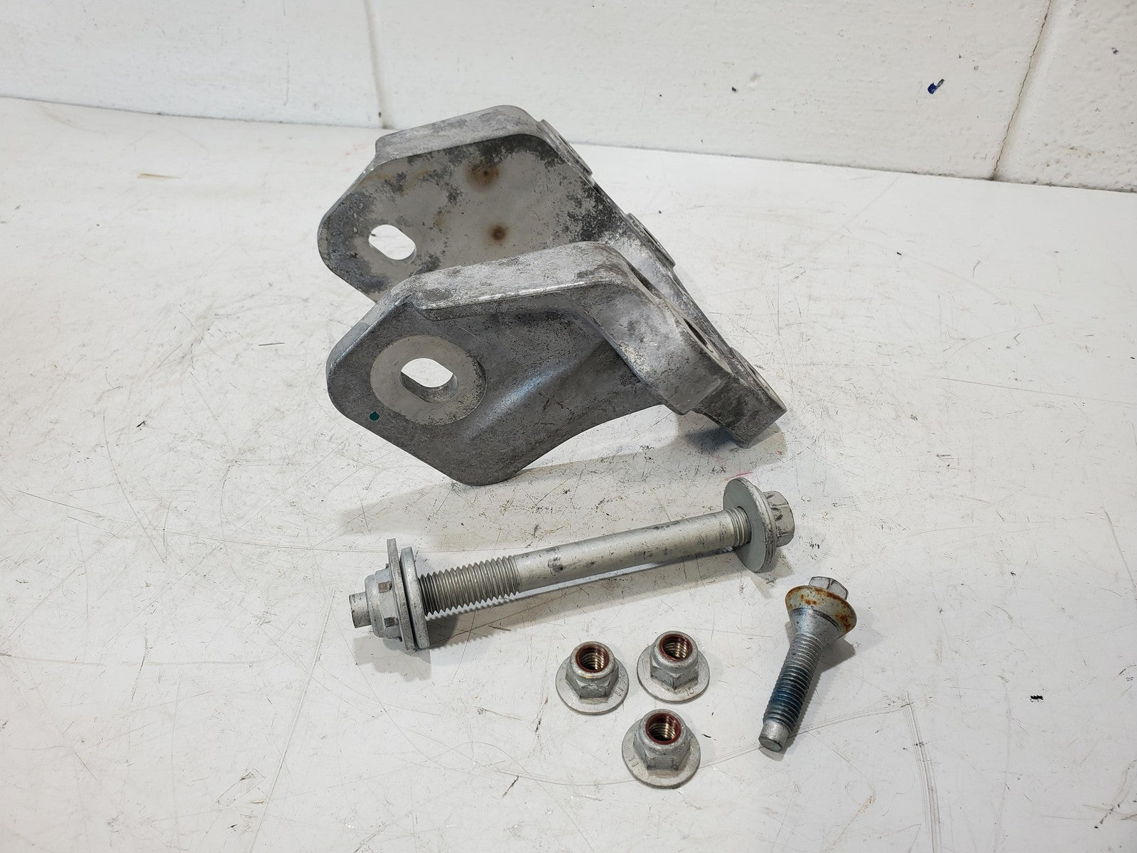 2010-2012 Ford Fusion 2.5L Left Transmission Motor Mount Bracket with Bolts OEM