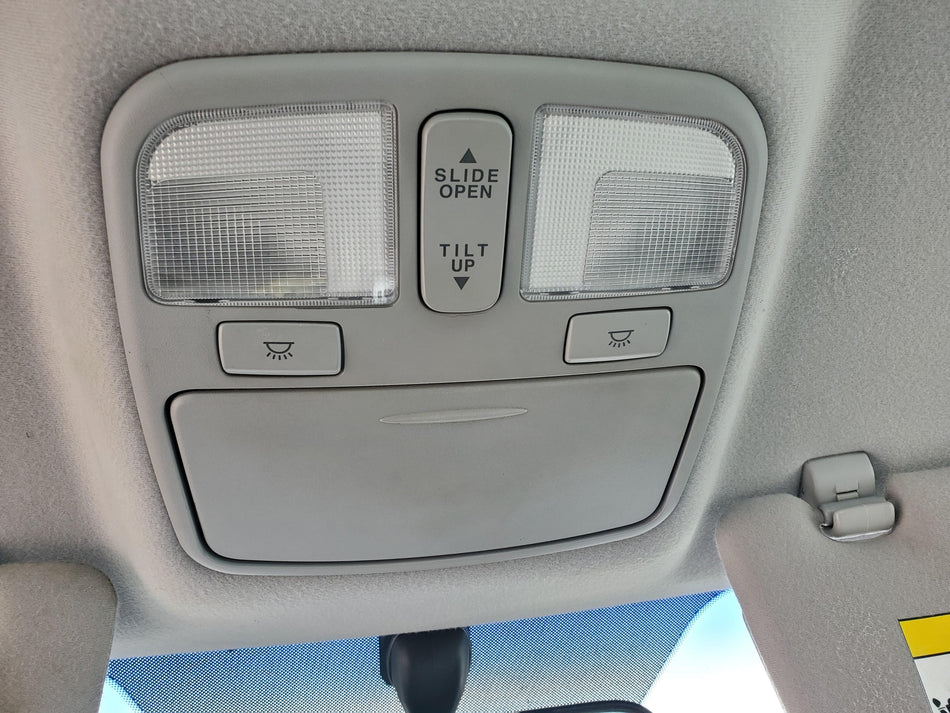 2006-2007 Hyundai Sonata Roof Console (dome lights)(sunroof switches)(gray