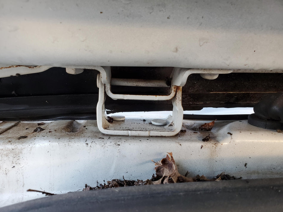 2007-2015 Lincoln MKX Rear LH Lift Gate Hinge (driver side)(white OEM