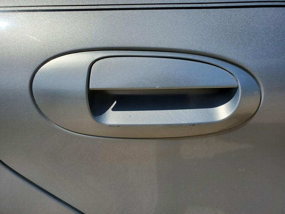 1999-2005 Mercury Sable Right RH Rear Outside Door Handle Assembly (silver)