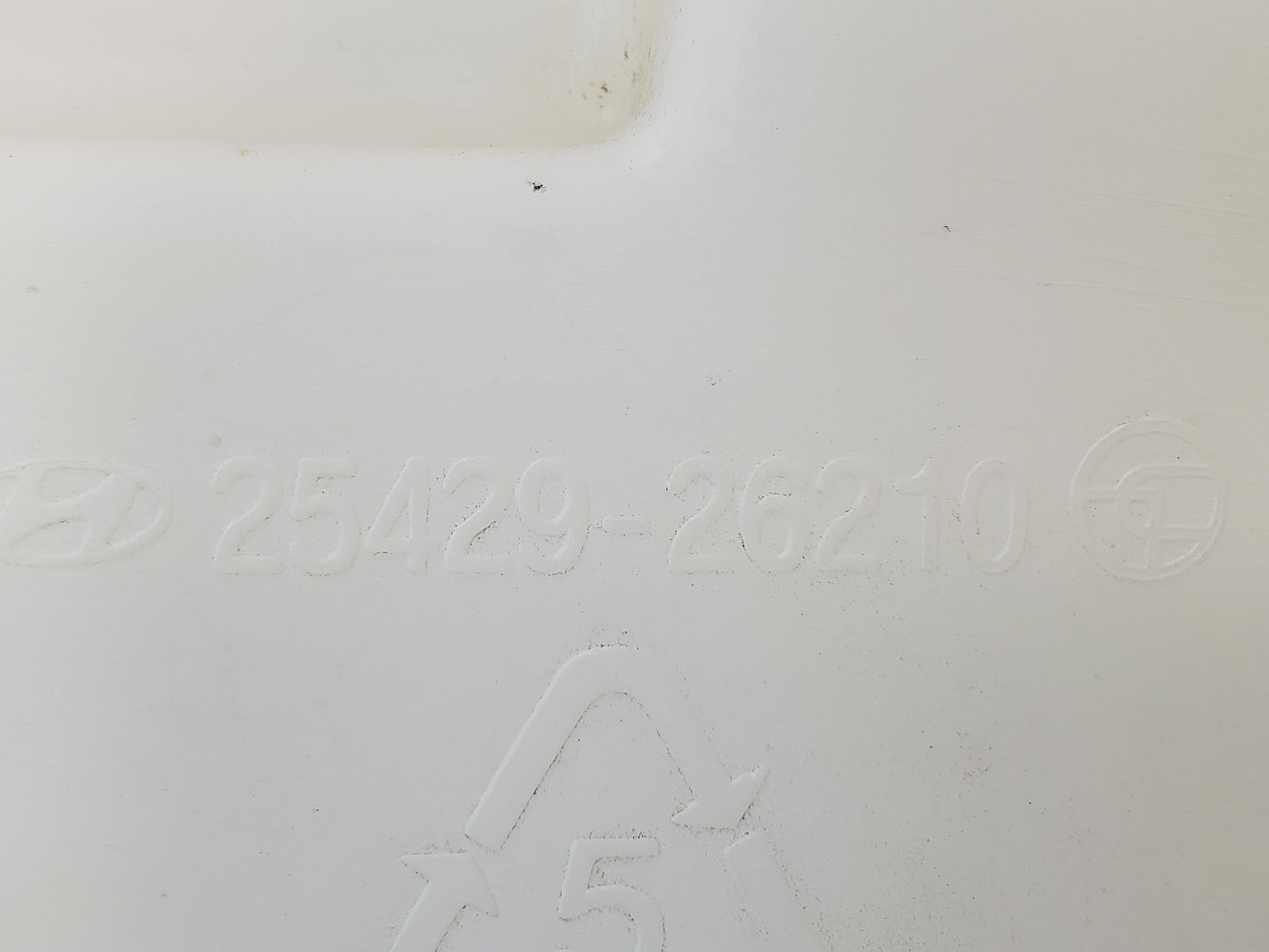 8931955