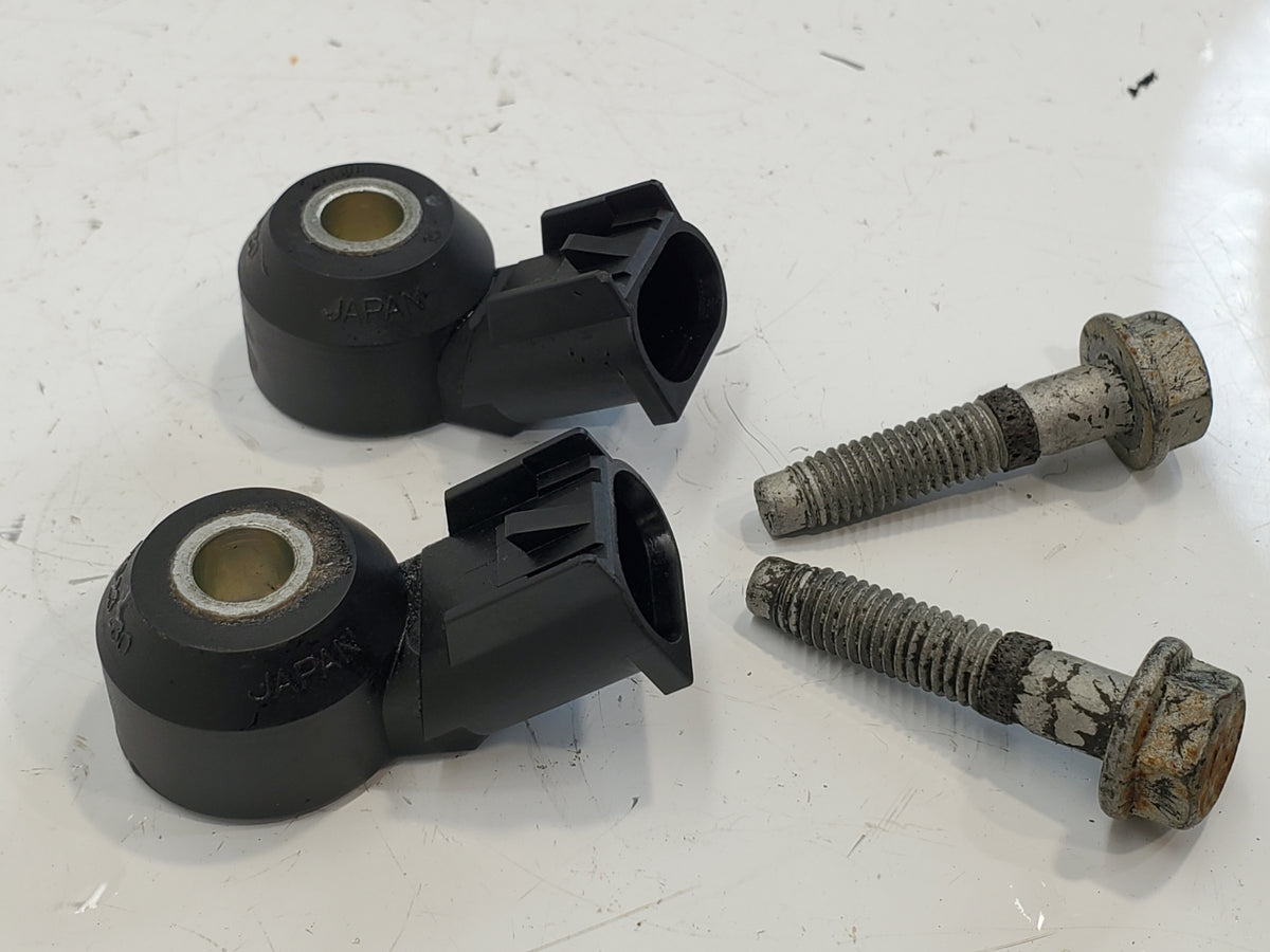 2006-2011 Chevy Impala 3.5L 3.9L Ignition Knock Sensors w/Bolts 12623730 OEM